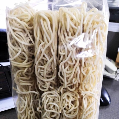 500g Noodle friteuse OEM Farine de blé lisse à mâcher Cuisson rapide Noodles instantanées