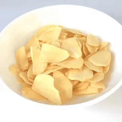 Créez des chefs-d'œuvre culinaires avec des flocons d'ail frits au goût naturel