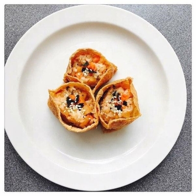 Délectez votre palais avec AJITSUKE Sushi au tofu surgelé épicé Inari