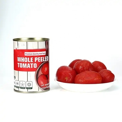 Tomates délicieuses et sucrées en conserve pelées à partir de matières premières fraîches