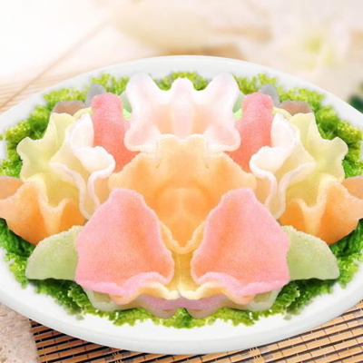 Une collation sur les fruits de mer Une collation Halal Cracker de crevette avec des ingrédients normaux Une combinaison parfaite
