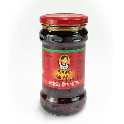 Sauce au Chili Laoganma mélangée à de l'huile rouge de Chili